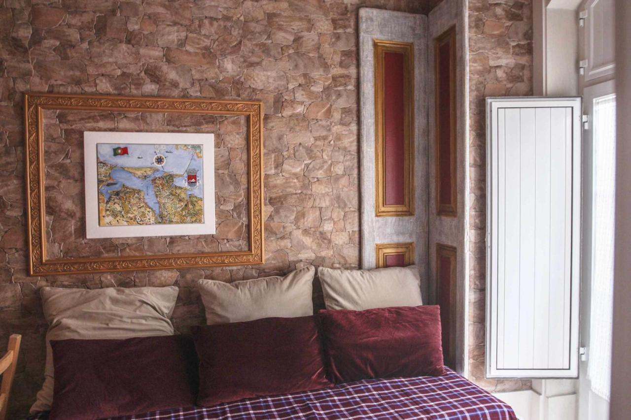Appartement Legendary Bay Apartamento Tematico à Seixal  Extérieur photo