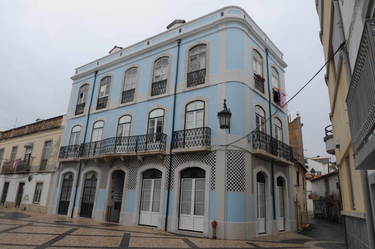 Appartement Legendary Bay Apartamento Tematico à Seixal  Extérieur photo